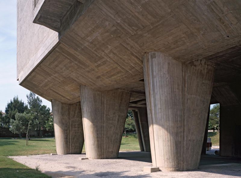  Unite de habitation, Le Corbusier, Marseilles, France