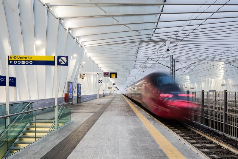 Mediopadana Railway Station AV, Santiago Calatrava, Reggio Emilia, Italy