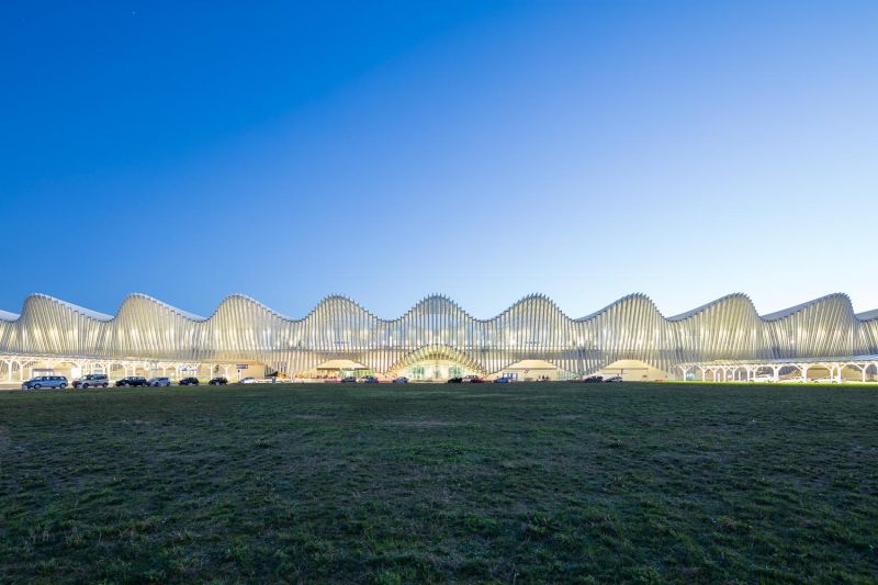 Mediopadana Railway Station AV, Santiago Calatrava, Reggio Emilia, Italy