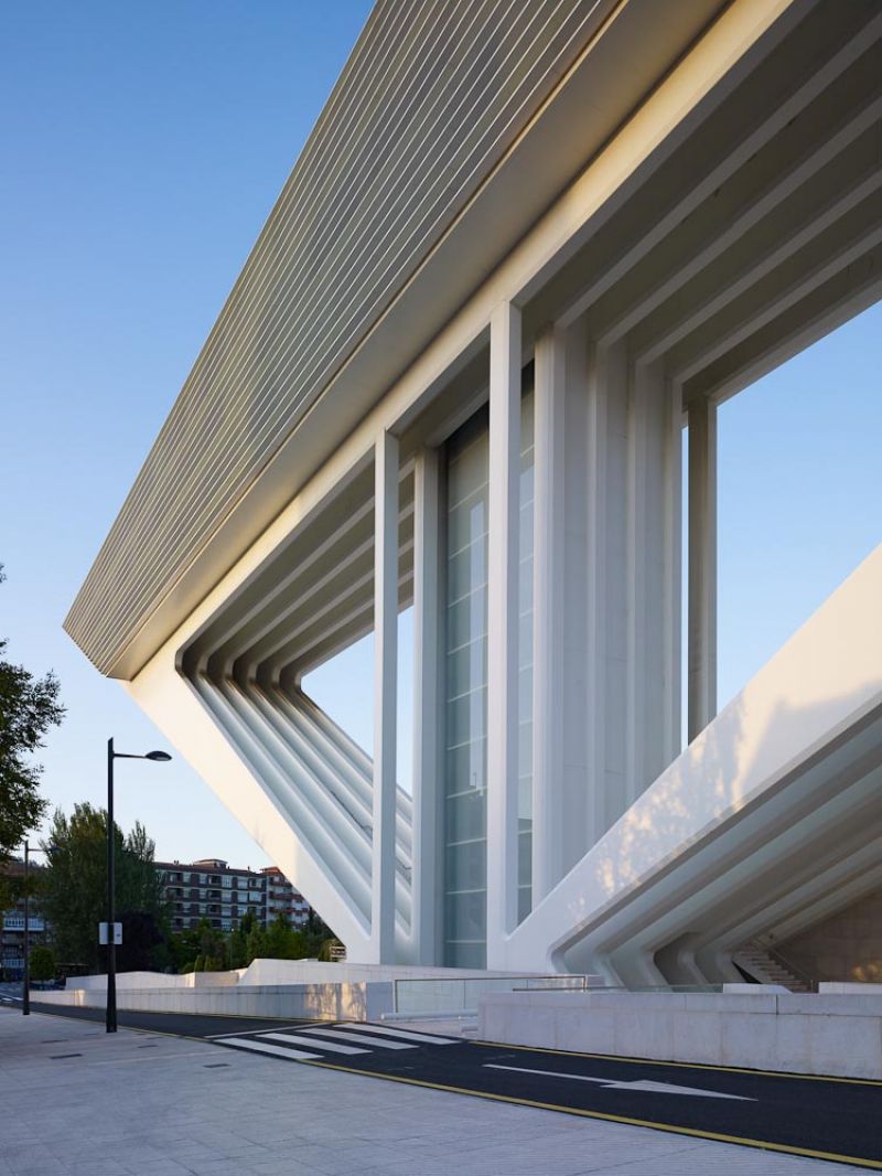 Palacio de Exposiciones y Congresos, Santiago Calatrava, Oviedo, Espana