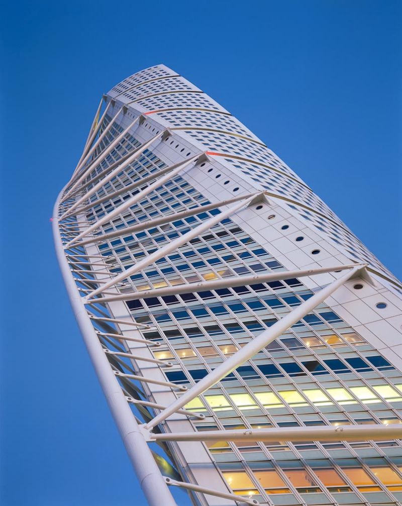 Turning Torso | Office   Apartment building, Santiago Calatrava, Malmoe, Sweden