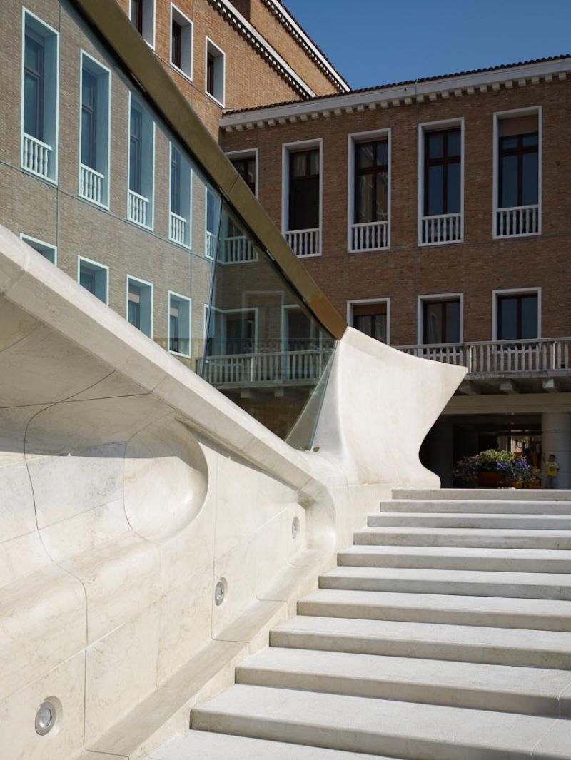  Ponte della Costituzione crossing the Canale Grande, Santiago Calatrava, Venice, Italy