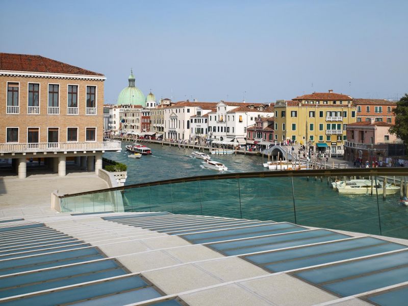  Ponte della Costituzione crossing the Canale Grande, Santiago Calatrava, Venice, Italy
