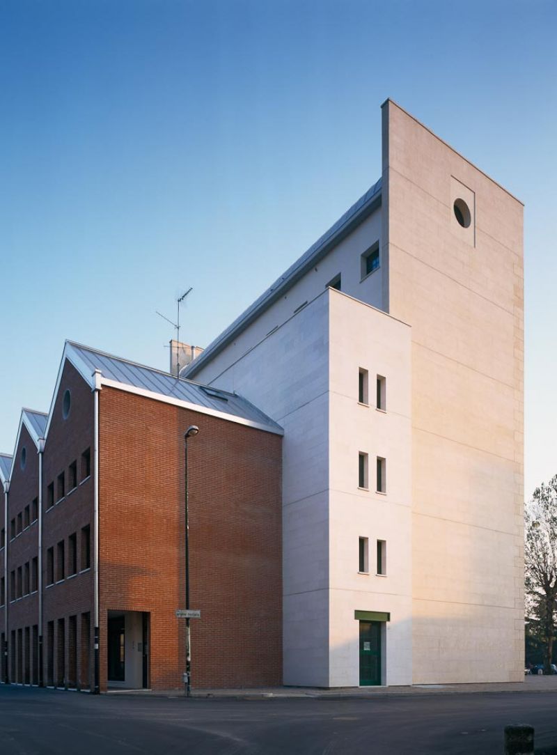 Residential and office building, Aldo Rossi, Este | Padova, Italy