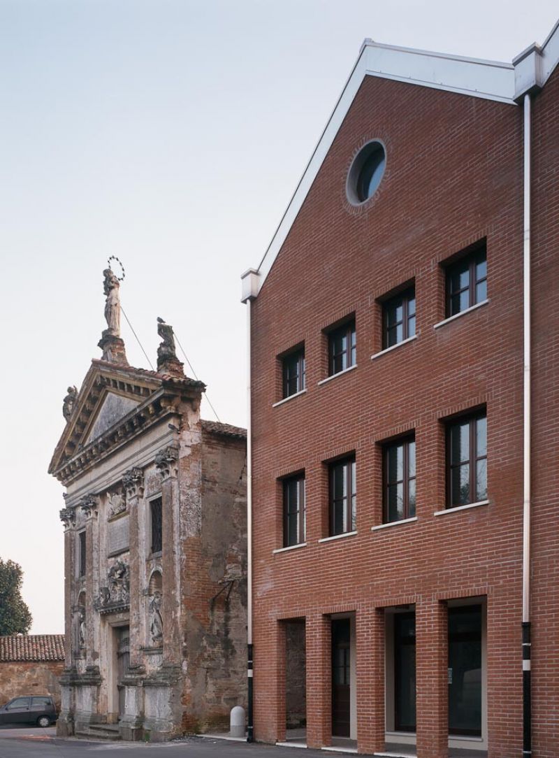 Residential and office building, Aldo Rossi, Este | Padova, Italy