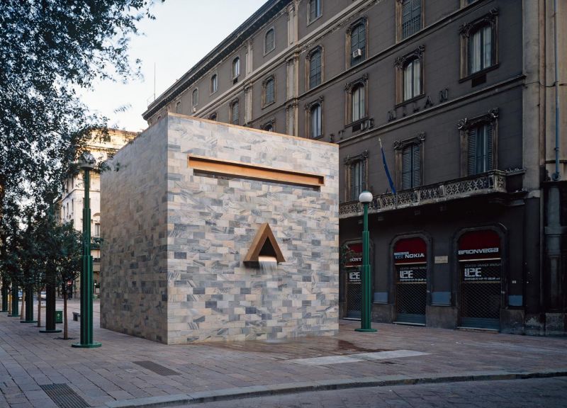 Monument and structured space, Milano, Italy