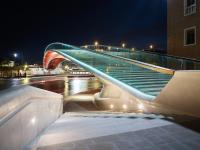  Ponte della Costituzione crossing the Canale Grande, Santiago Calatrava, Venice, Italy